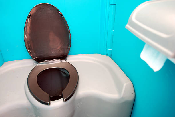Best Porta potty rental near me  in Charlevoix, MI